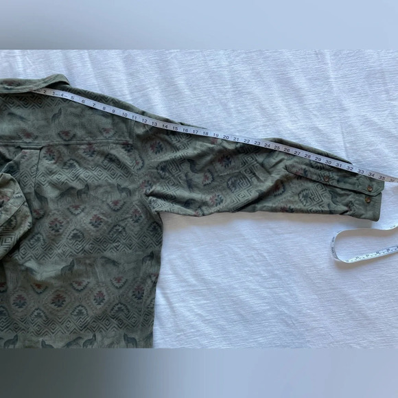 Woolrich Green Aztec / Wolf Patterned Button Down Shirt - Picture 7 of 7